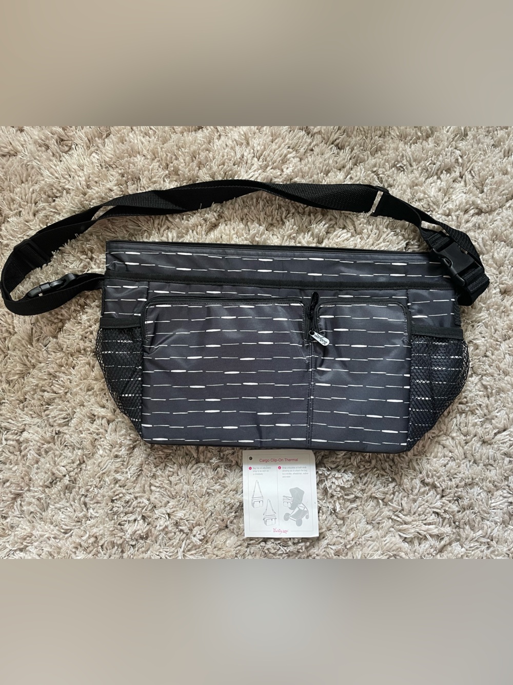 Thirty-one adjustable stroller cargo clip on thermal bag